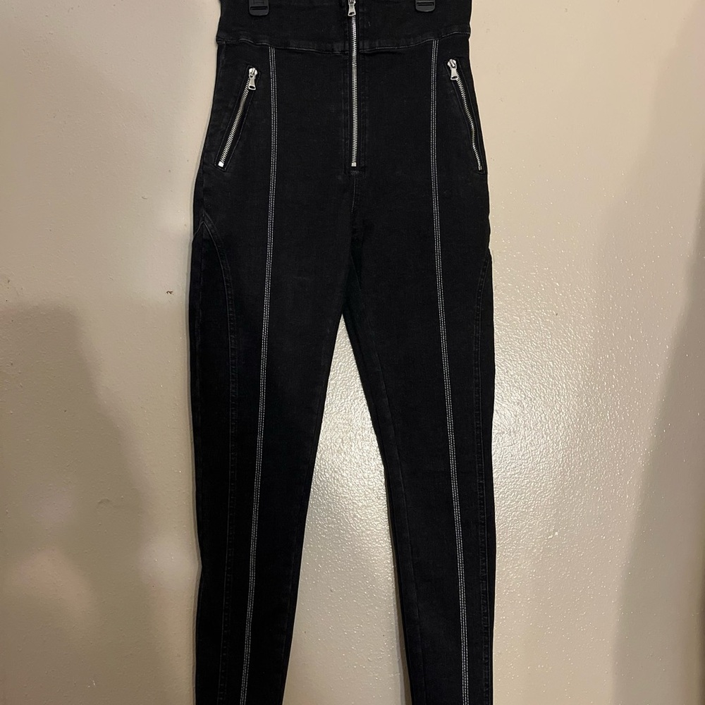 AKIRA High-Waisted Stretchy Black Jeans with Silver Zippers